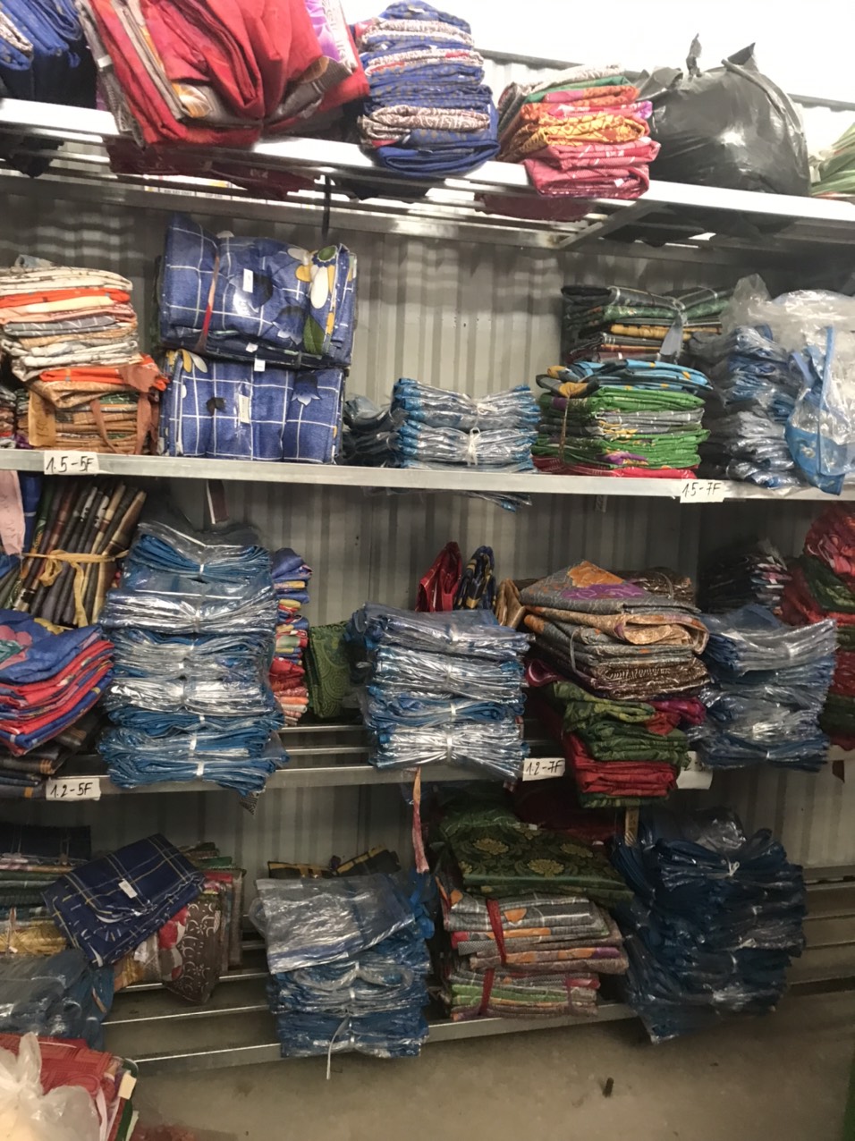 Vỏ bọc đệm , áo bọc nệm vải Cotton Tc đủ kích thước (đệm gấp 3 màu ngẫu nhiên )