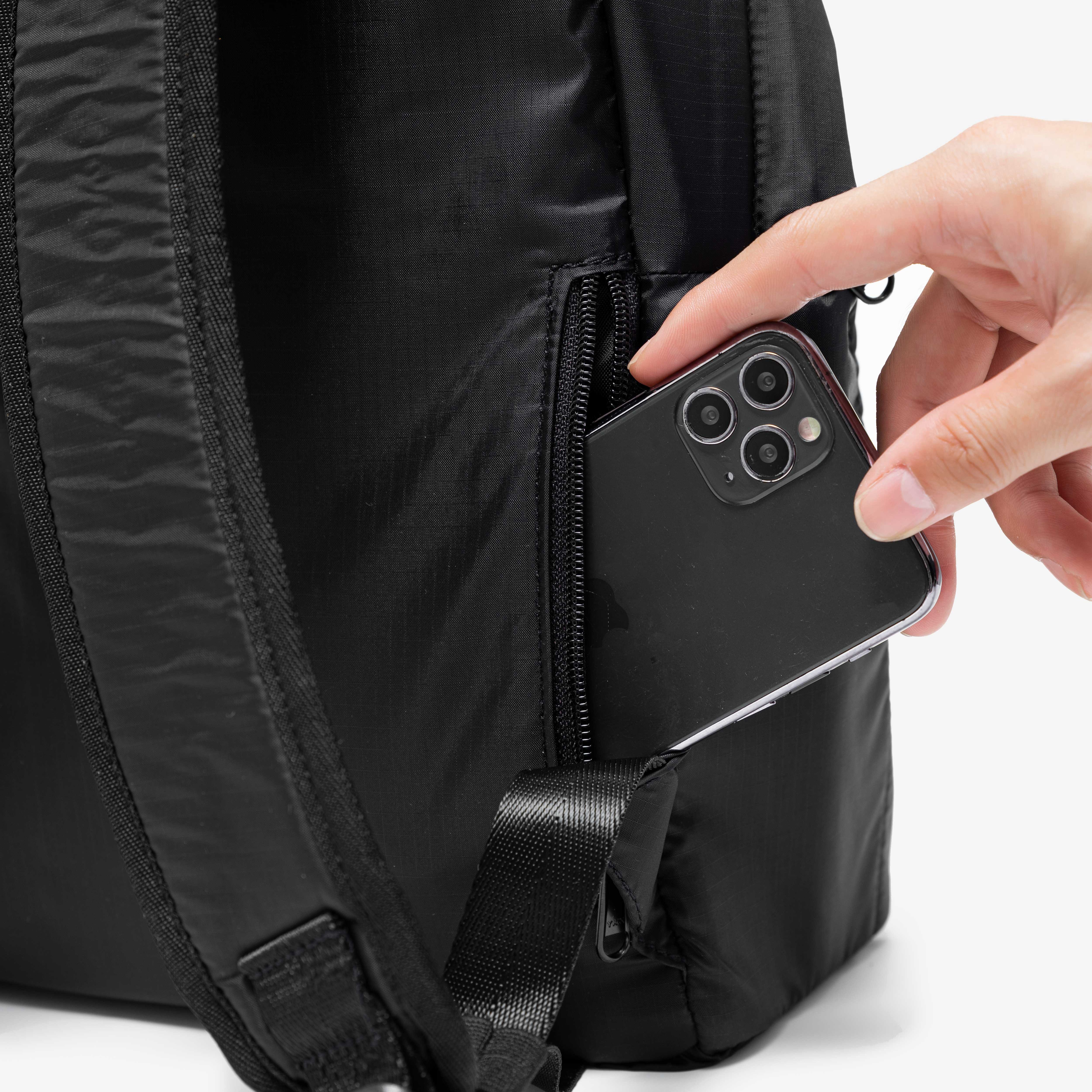 Balo thời trang nam nữ DIM Light Backpack - Chất liệu chống thấm nước