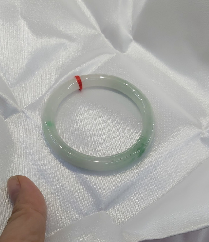 Hcm giá sỉ ,vòng bạch ngọc thiên nhiên ,đủ size ,có tư vấn