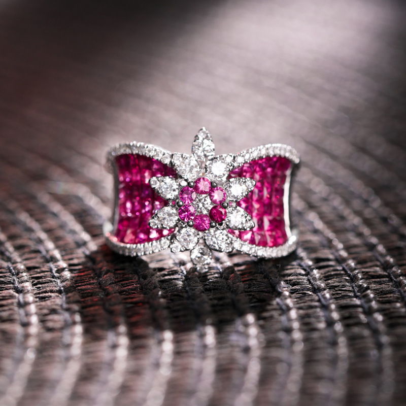 Queens Crown Ring Fashion All-Match Micro-Inlaid Ruby Elegant Jewelry