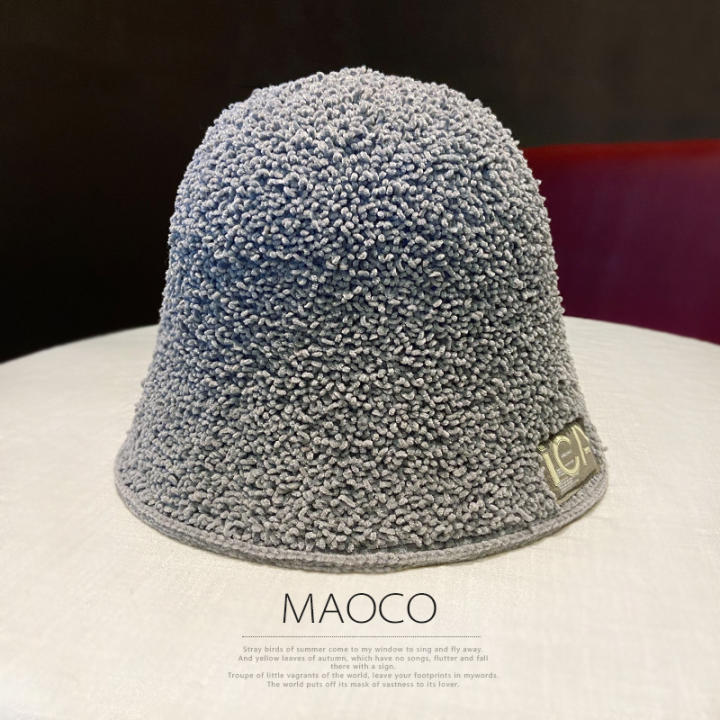 bucket hat round face