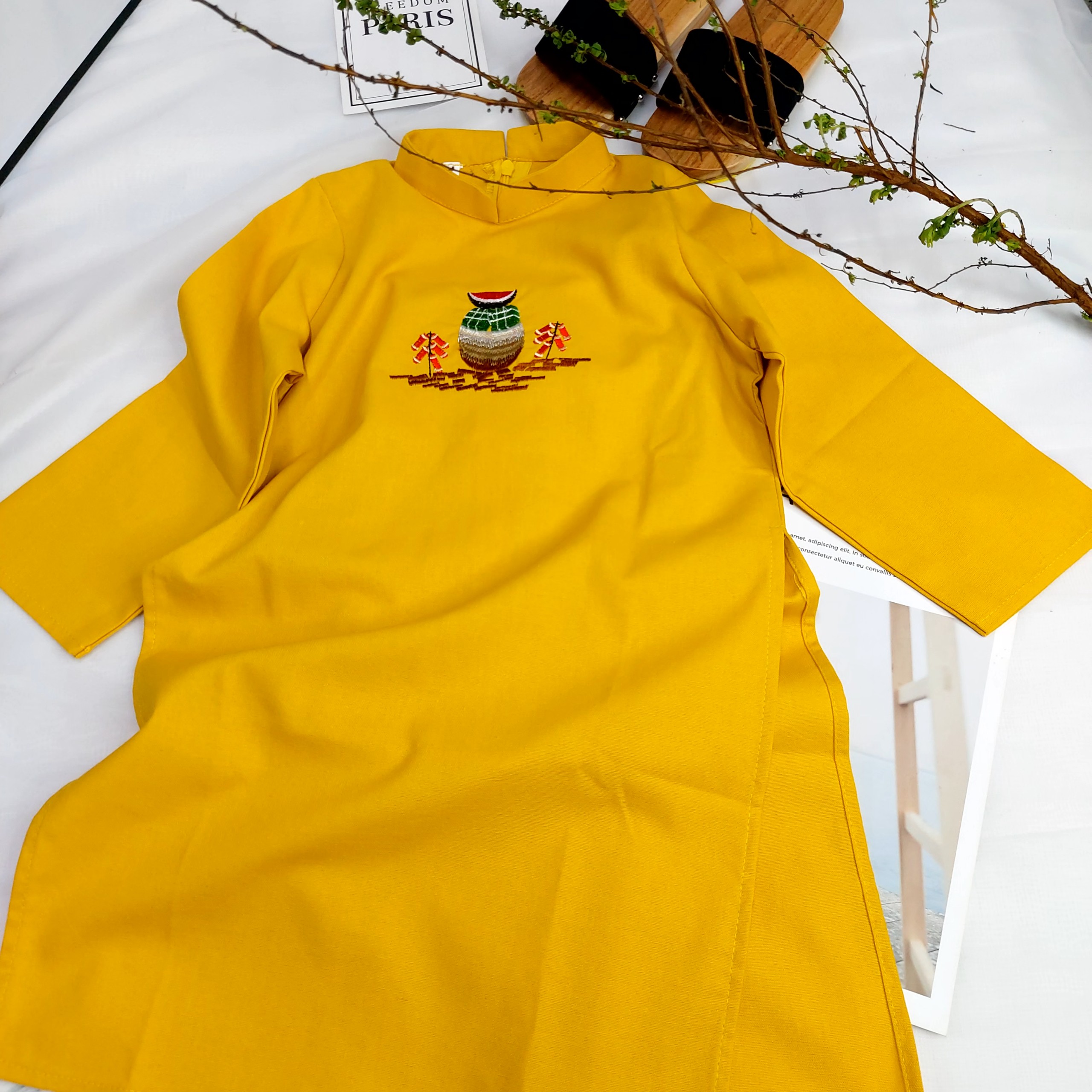 Set Cặp Đôi Áo Dài Anh Em Chất Liệu Linen Vàng