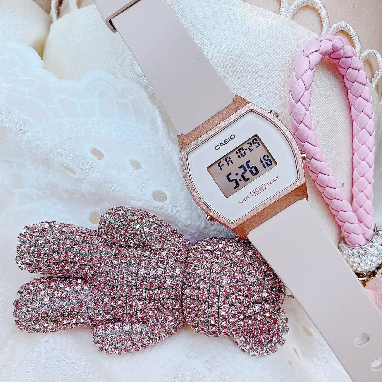 Đồng hồ Casio rosegold cực cá tính