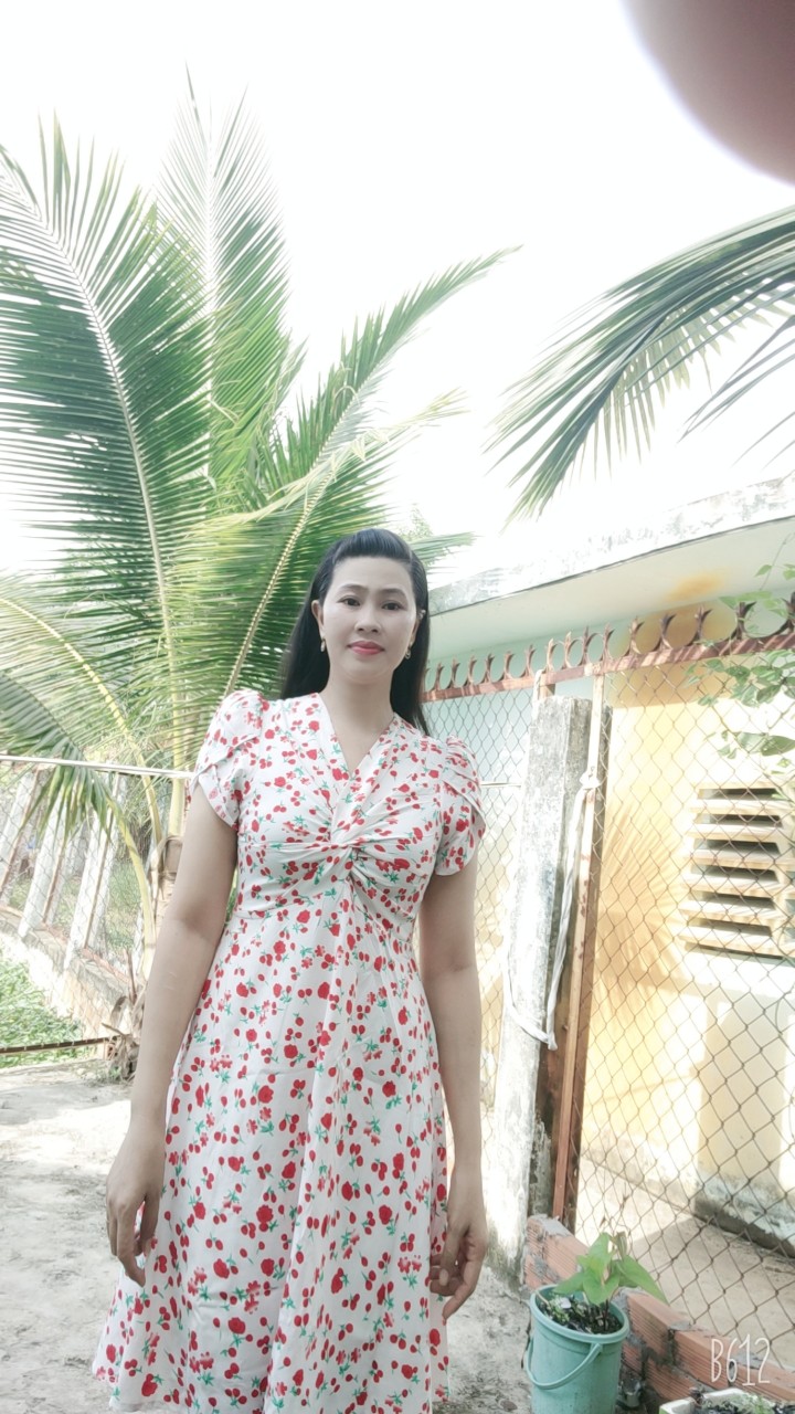 Đầm dạ hội dự tiệc hoa nhí