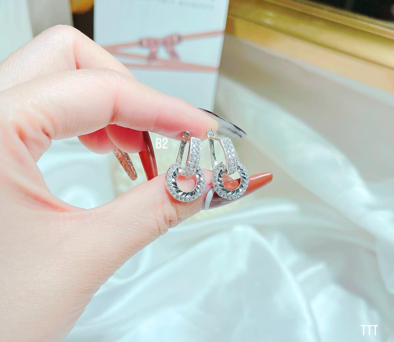 Bông tai nữ bạc ta khuyên tròn MS97