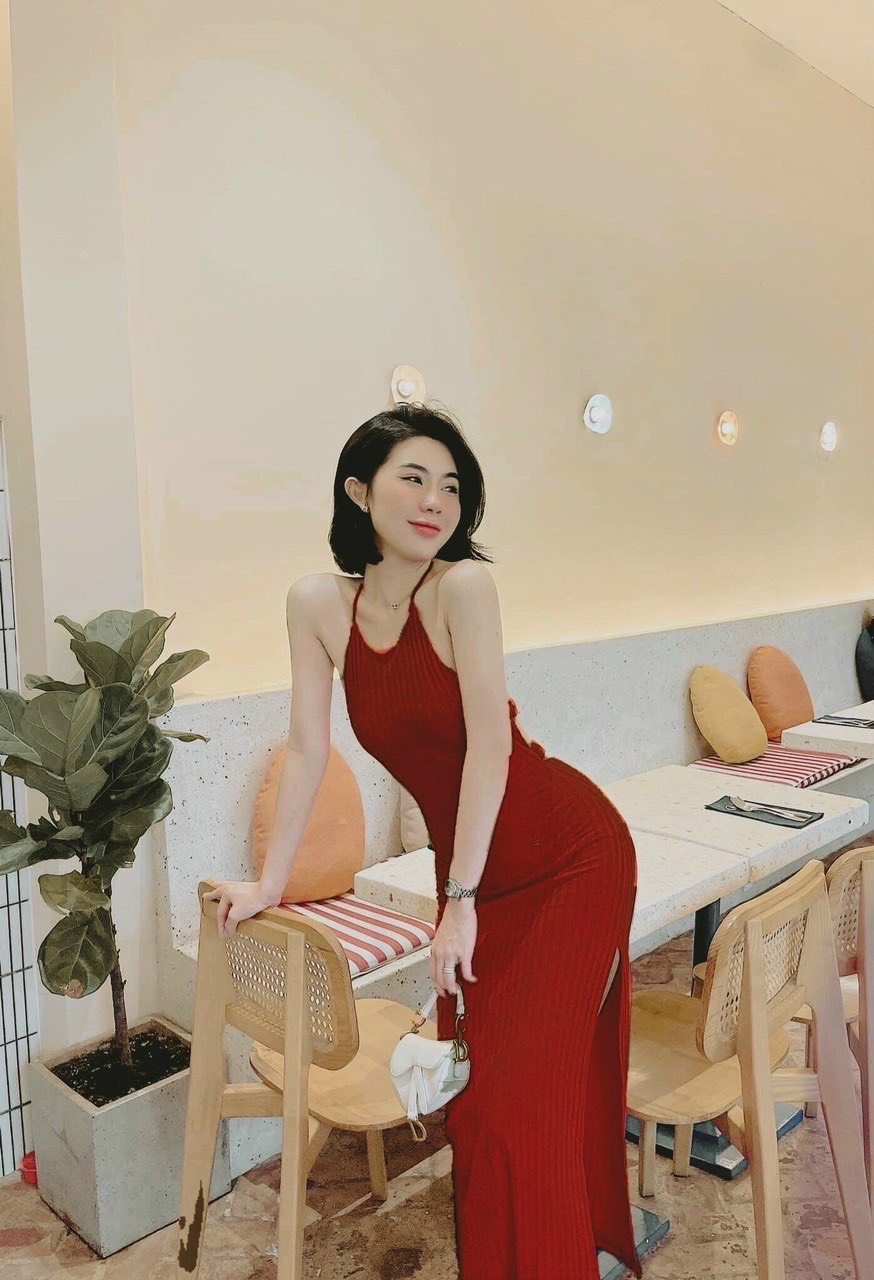 đầm maxi thun cổ yếm hở lưng cuốn hút siêu hót hít ly2875