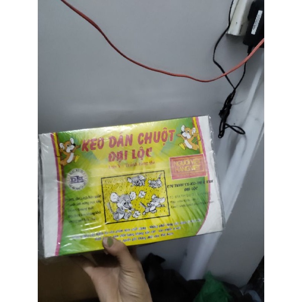 1 miếng keo dính chuột sẳn mồi,keo dán chuột