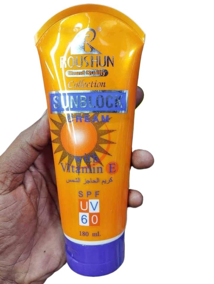 SPF%2060%20Roushun%20Sunblock%20Moisturizing%20RSC60%20Sunscreen%20Sun%20Lotion%20or%20Sun%20Cream%20with%20Vitamin%20E%20180%20ML%20-%20Image%203