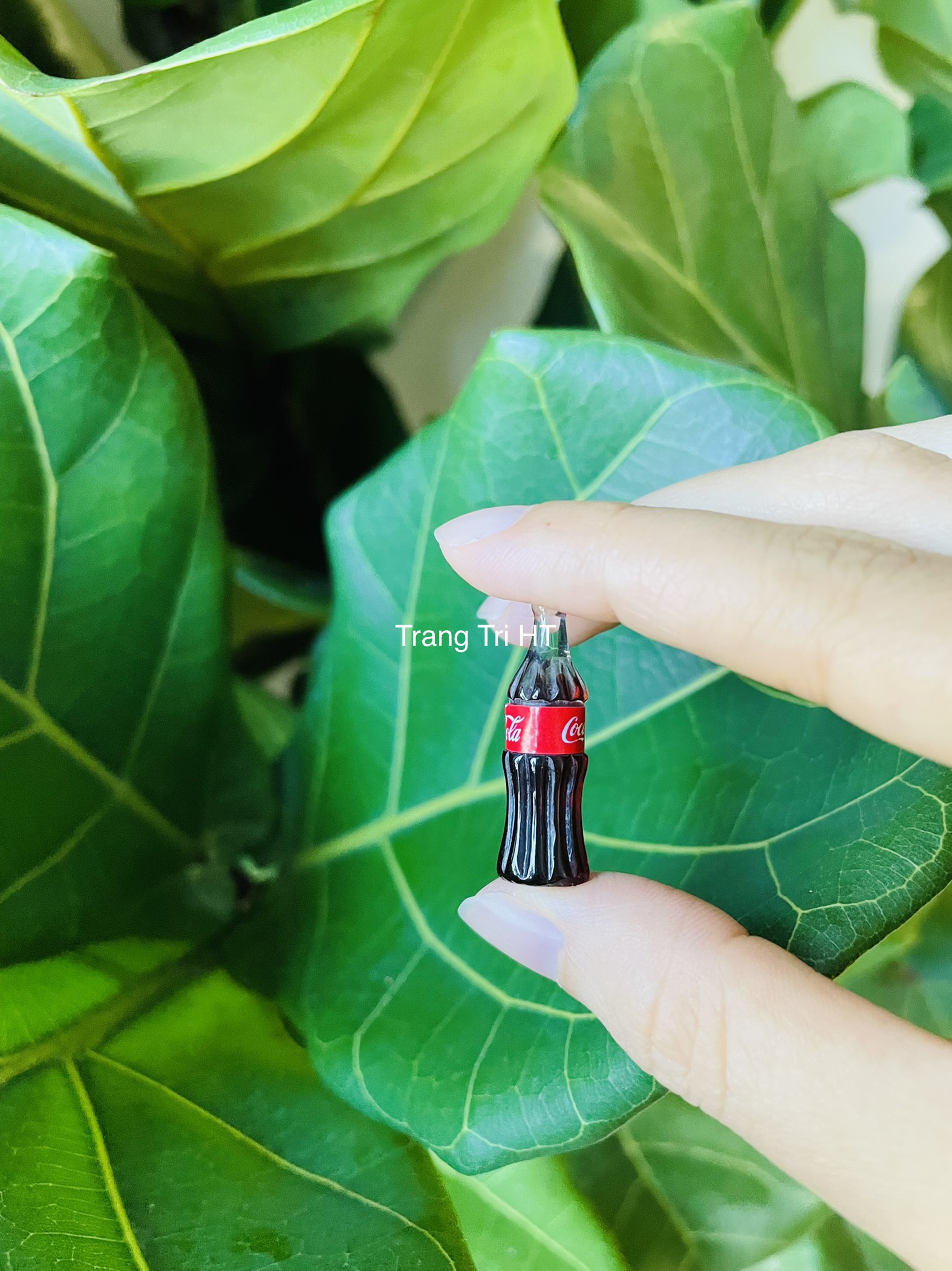 [HCM]Mô Hình Chai Nước Nâu Colaca Phụ Kiện Trang Trí Sliem Ốp Điện Thoại [1 chai ]