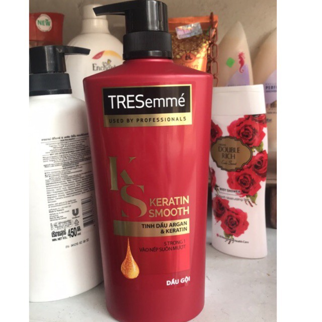 Dầu gội Tresemme Keratin đỏ 640g