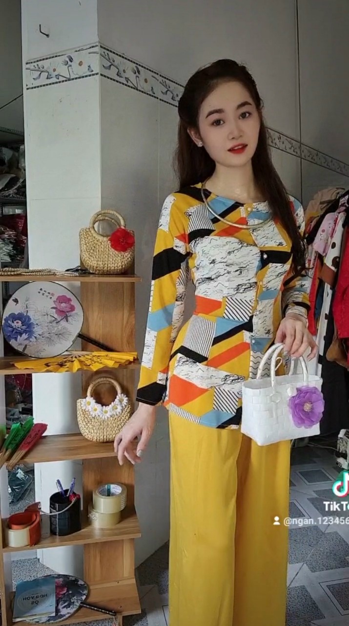 BỘ BÀ BA LỤA LẬP THỂ ĐƠN GIẢN NHẸ NHÀN NỮ TÍNH