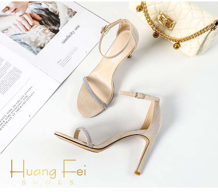 Giày sandal bít gót đính đá mã HF34 gót cao 7cm
