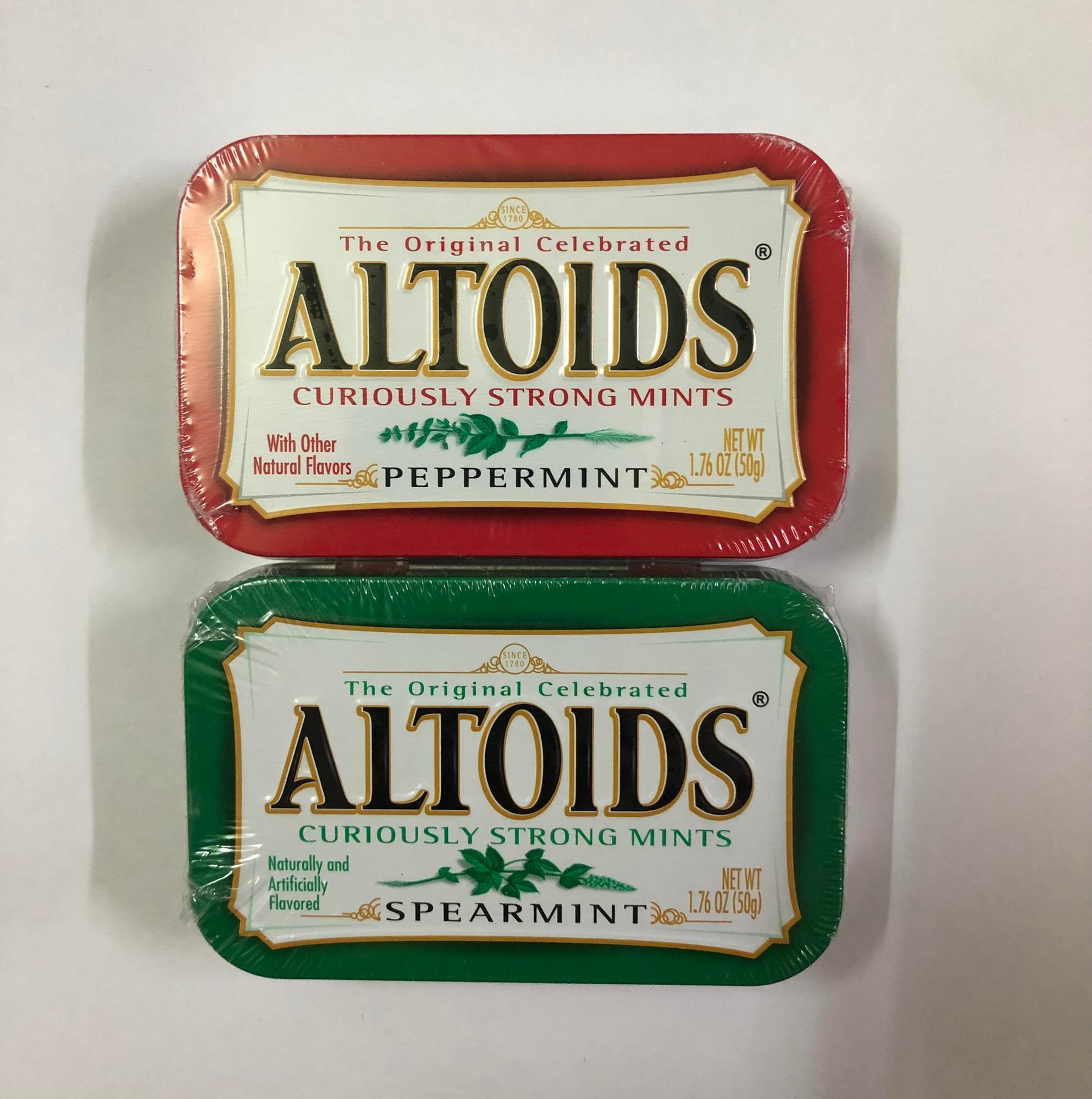 Kẹo ngậm ALTOIDS hương vị bạc hà của MỸ