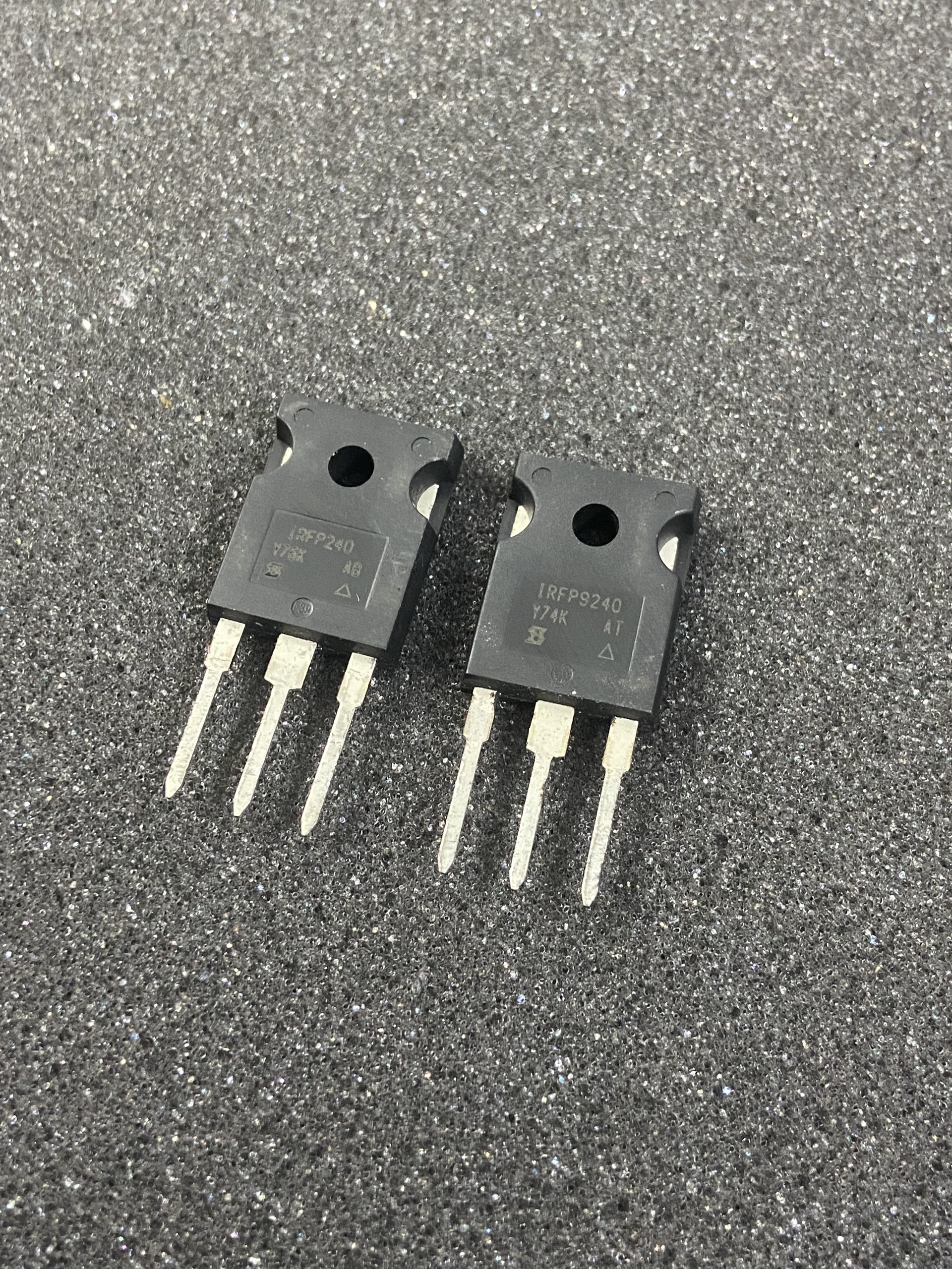 Cặp Fet IRF240-9240 sò công suất amply ( 1 cặp)