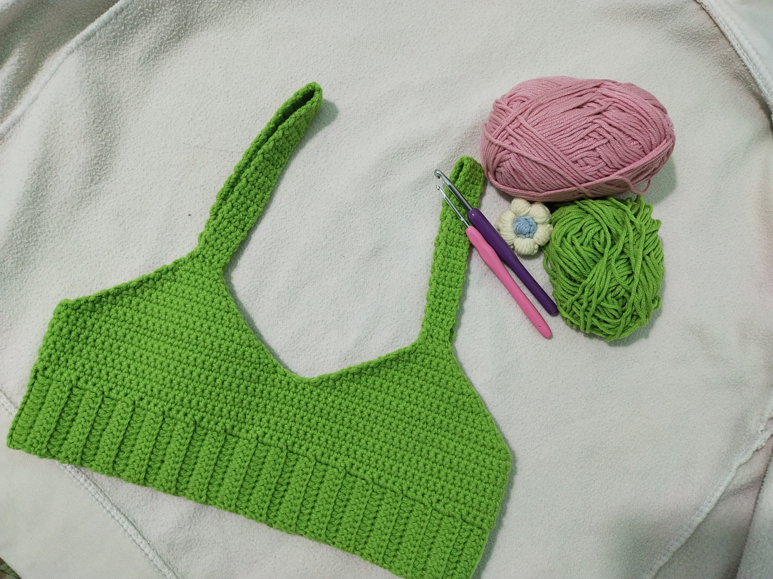 Áo croptop len hai dây bản to (Ảnh thật của shop)
