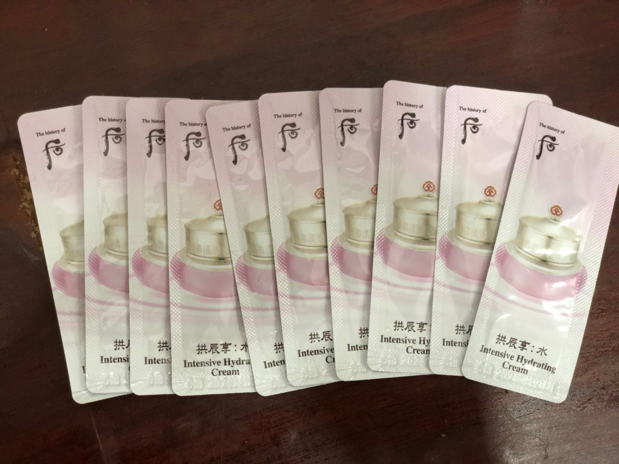 Combo 10 gói kem Whoo dưỡng ẩm cấp nước
