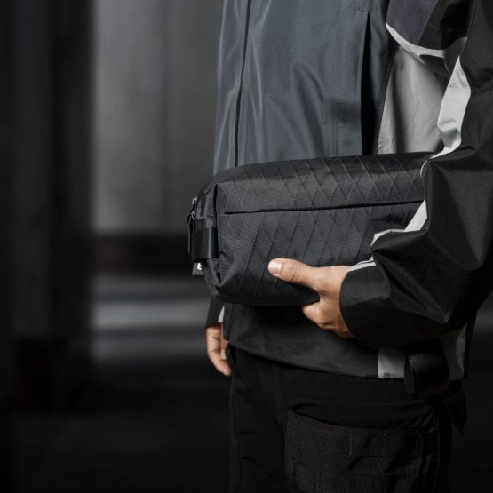 Túi Đeo Chéo Tomtoc USA ComPact EDC X-PAC Sling Bag 8.3inch – H02A4D2