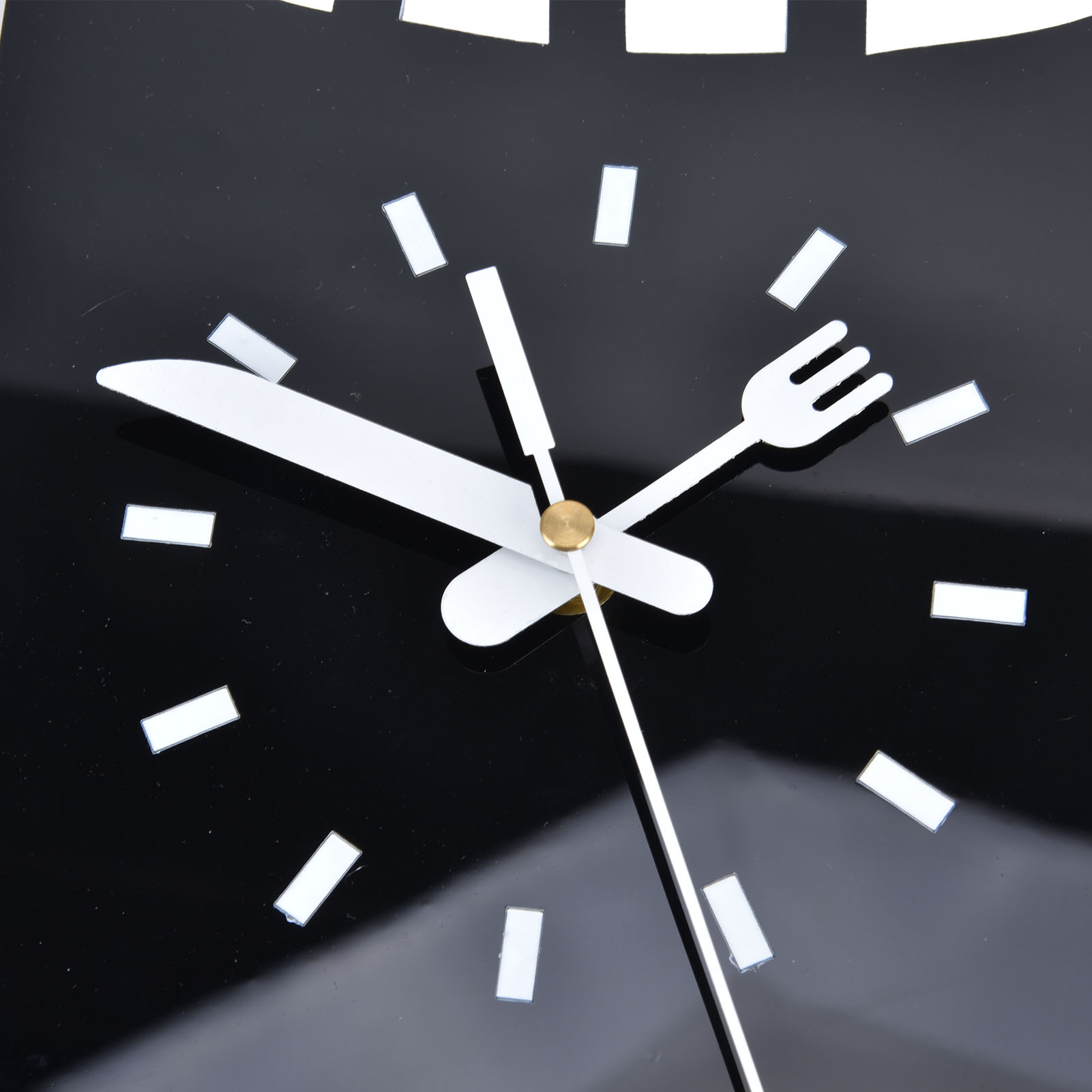 Kitchen Wall Clock Frameless Design Small Wall Clock Coffee Mug for Home for Hotel