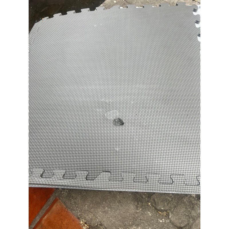 Hàng lỗi kích thước 60*60*1cm