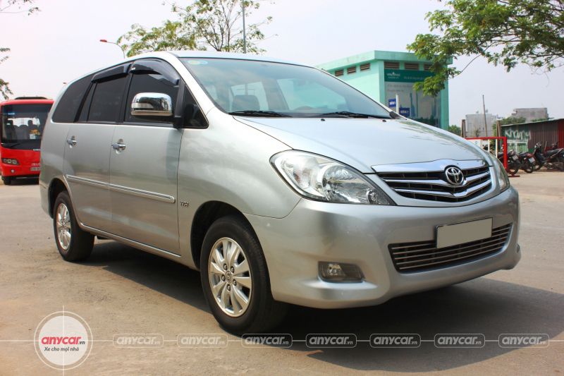 ĐÈN HẬU TOYOTA INNOVA 2008-2010