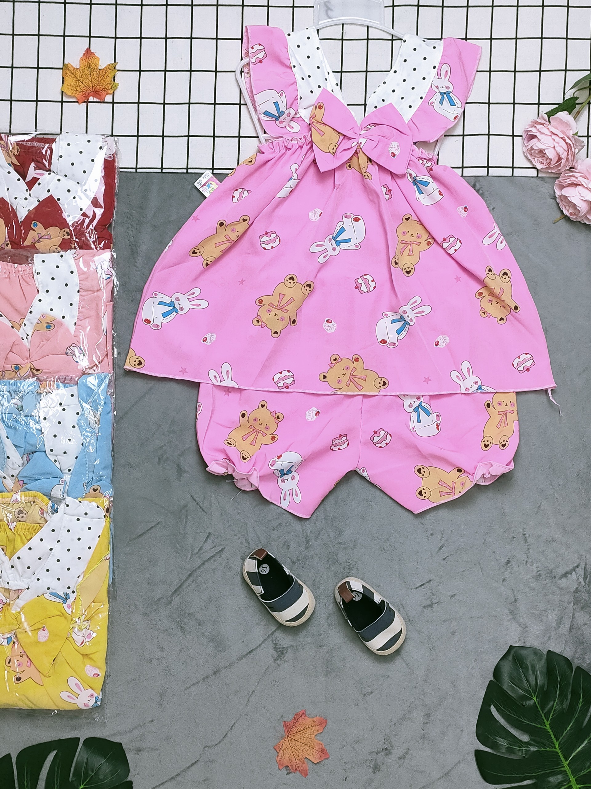 ( 3 bộ 3 màu 3 họa tiết khác nhau) Combo 3 bộ lụa tay cánh tiên bé (6-18kg)