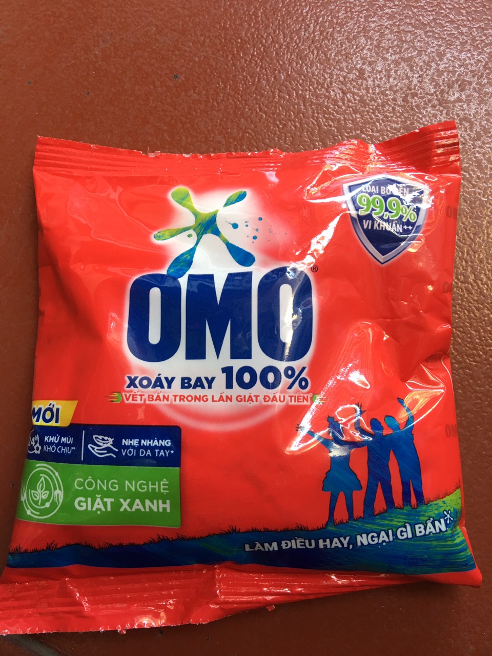 Combo 4 gói Omo bột giặt 100g