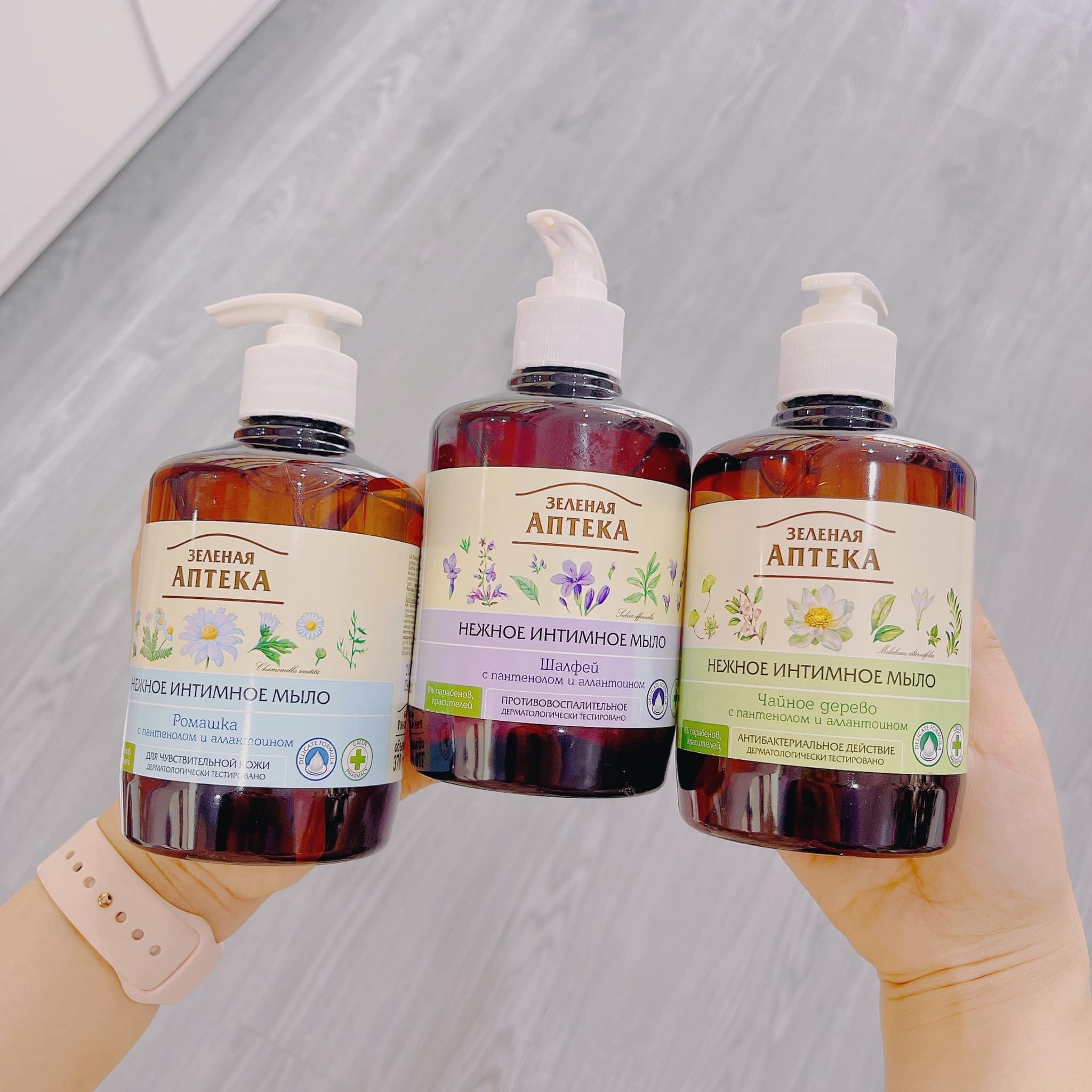 Dung dịch vệ sinh dạng sữa Anteka 370ml