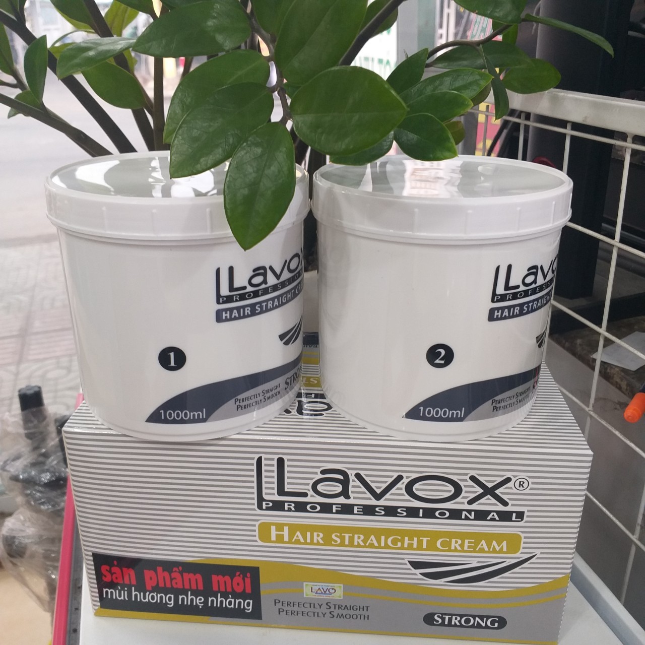 Thuốc duỗi thẳng tóc Lavox Sọc 1000ml x2