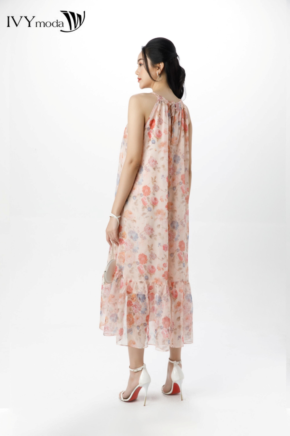 Đầm lụa cổ yếm phối dây sau IVY moda MS 41M7496