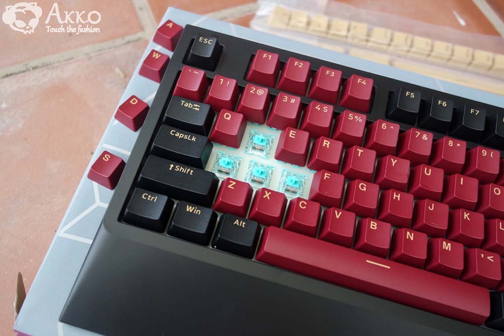 Bàn phím cơ Mojike GK1 (Black Red/Black Pink)