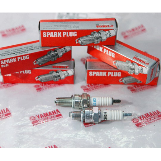 Bugi NGK CR7E/CR8E zin Yamaha " chân dài , chân ngắn " gắn cho " Exciter , novo , Luvias, sirius.... " chính hãng