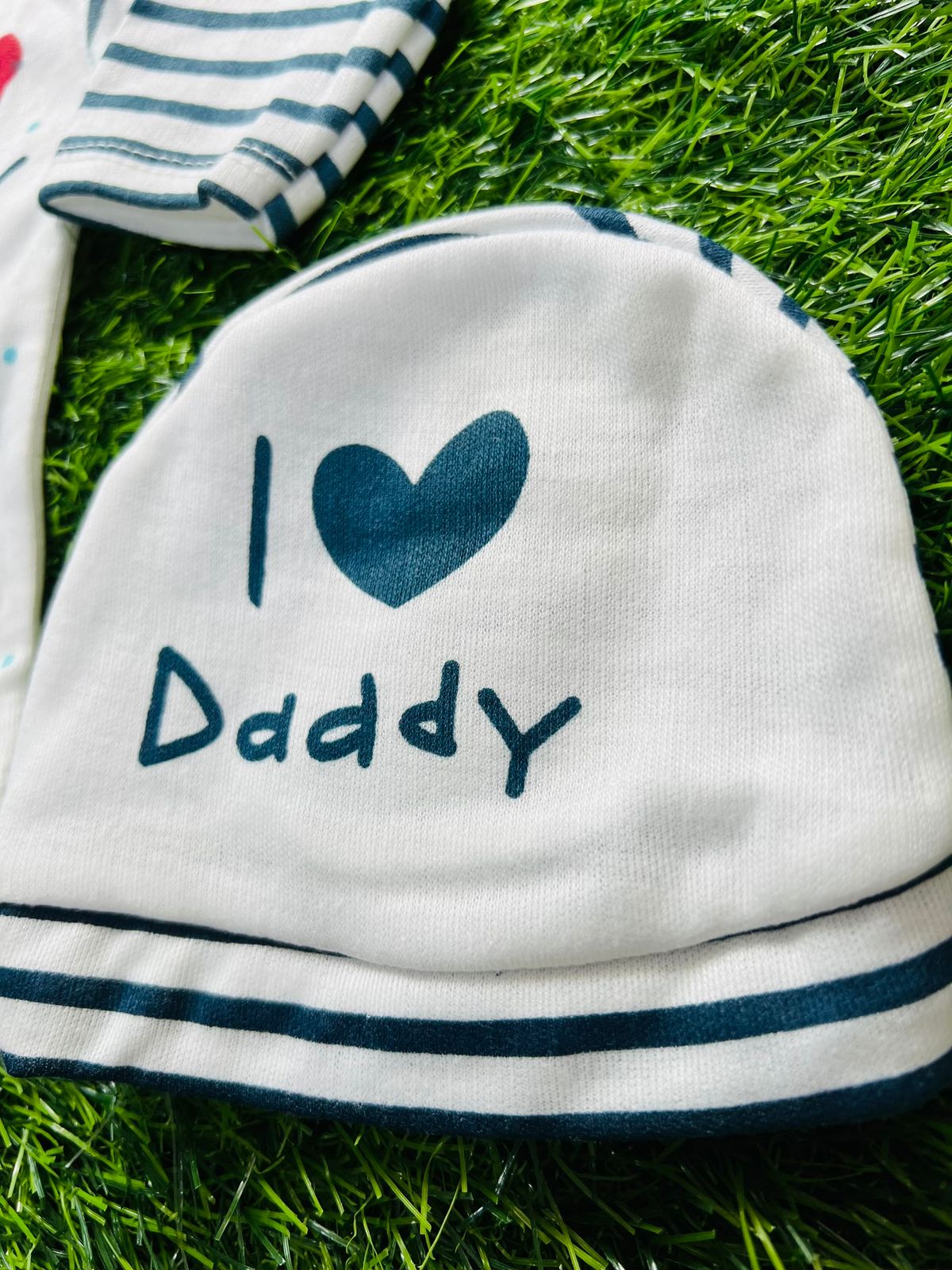 New Born Baby Cap I love Daddy main image 0