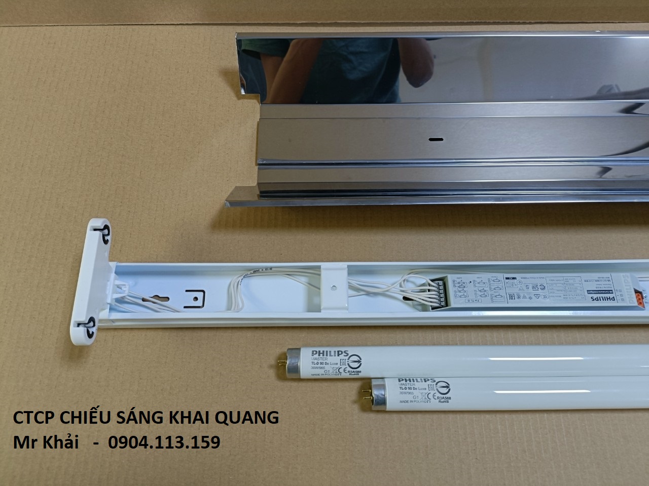 (SALE) Bộ đèn D65 2x36W PHILIPS dùng so màu