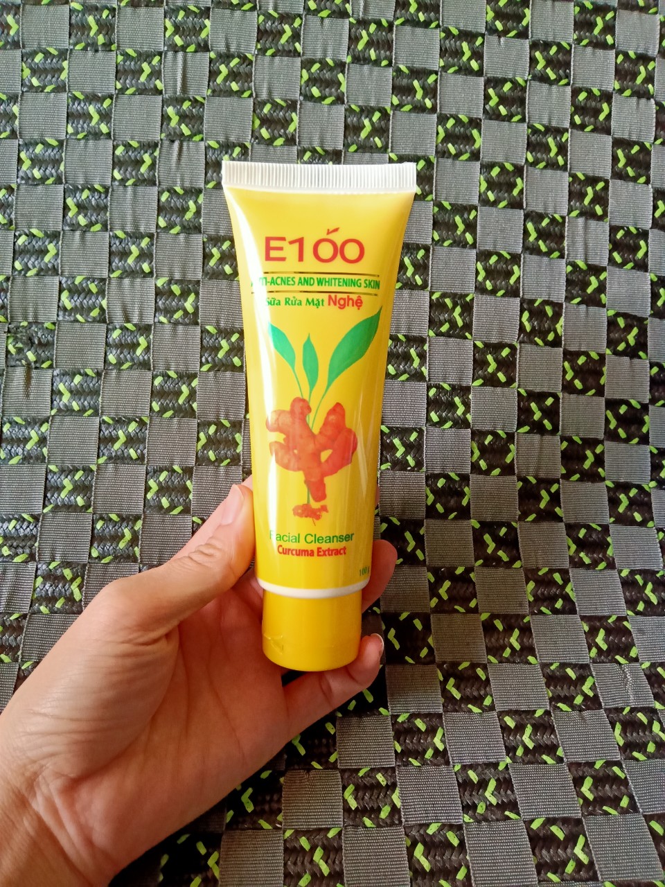 Sữa Rửa Mặt Nghệ E100+ Nghệ Hạt Thorakao