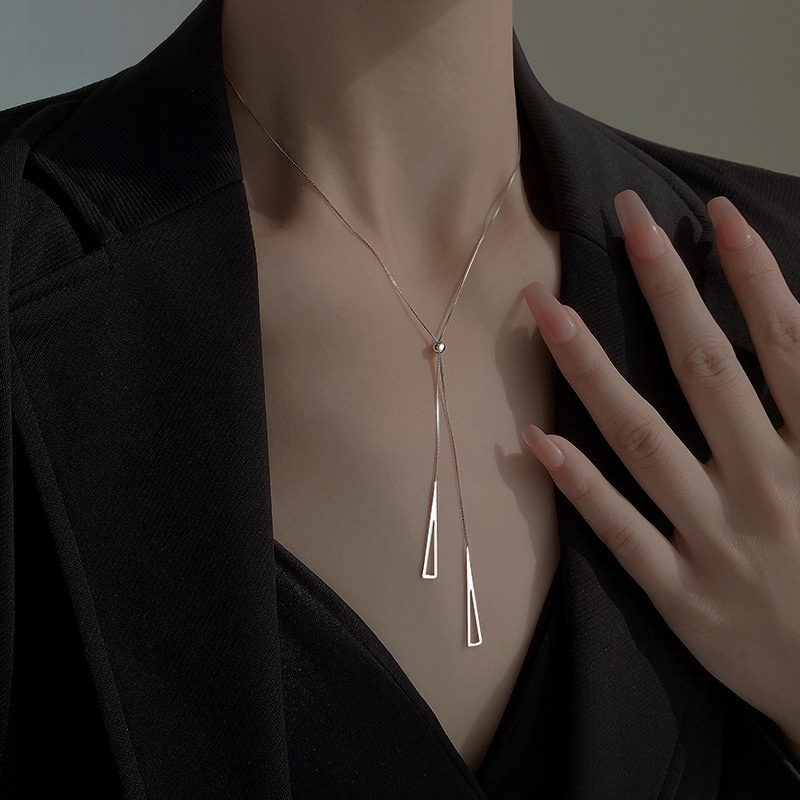 Triangular%20Geometric%20Adjustable%20Pull%20Pendant%20Necklace%20Long%20Tassel%20Sweater%20Chain%20Y-Shaped%20Minimalist%20Elegant%20Jewelry%20Gift%20CHAINI%20-%20Image%203