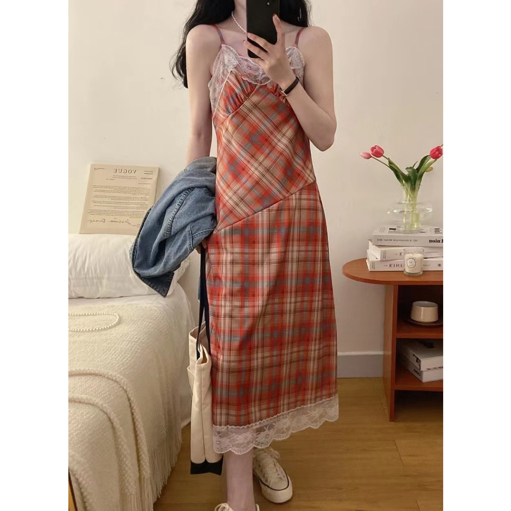 Đầm hai dây caro đỏ cực slayyy