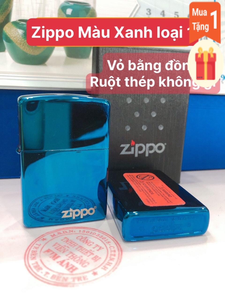 Bật lửa, hộp quẹt zippo màu xanh saphire loại trơn bóng, hàng loại 1 vỏ bằng đồng, có tem đỏ