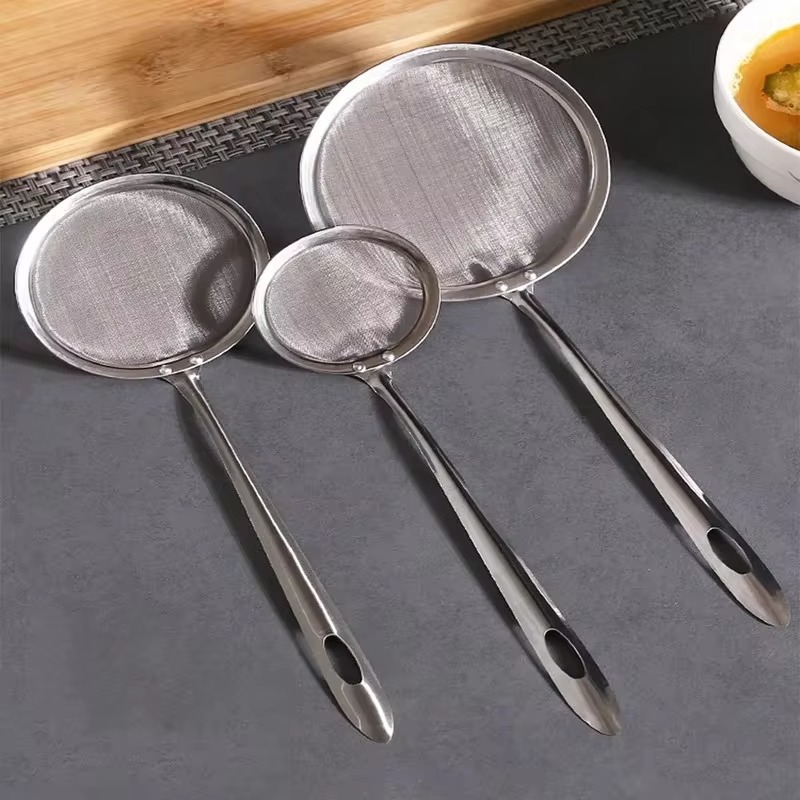 Kitchen Multi-functional Filter Spoon Stainless Steel Fine Mesh Wire Oil Skimmer Strainer Fried Food Net Kitchen Gadgets.