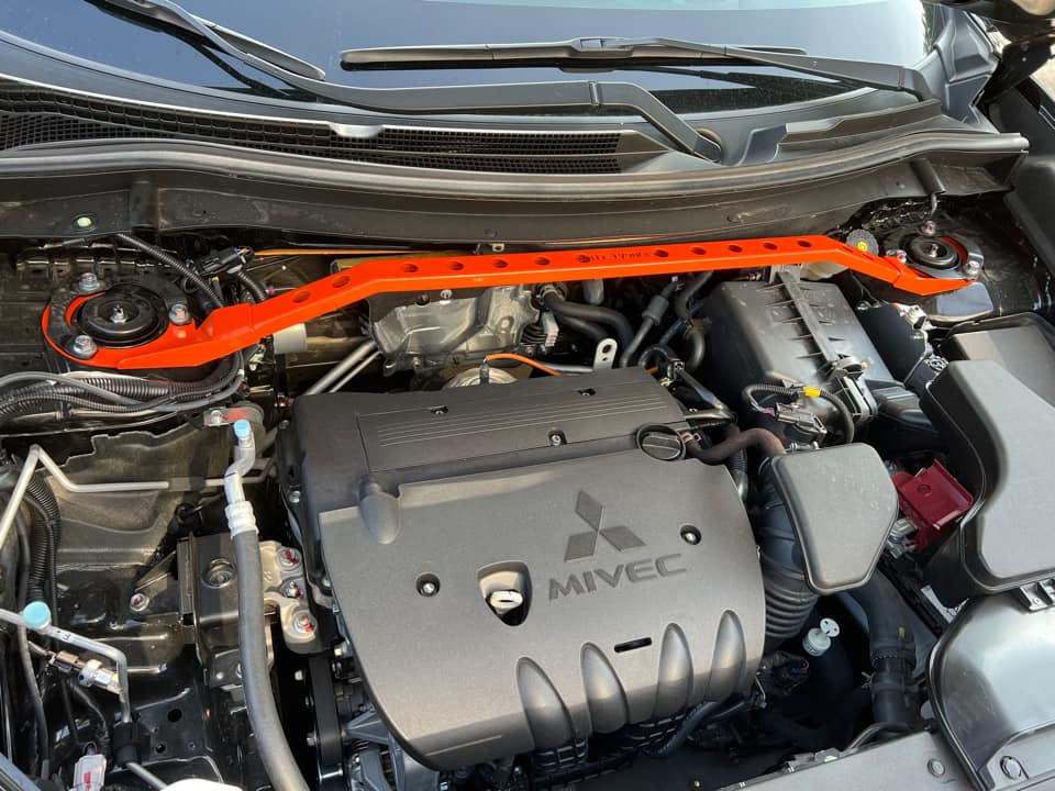 THANH CÂN BẰNG OUTLANDER (FRONT STRUT BAR)