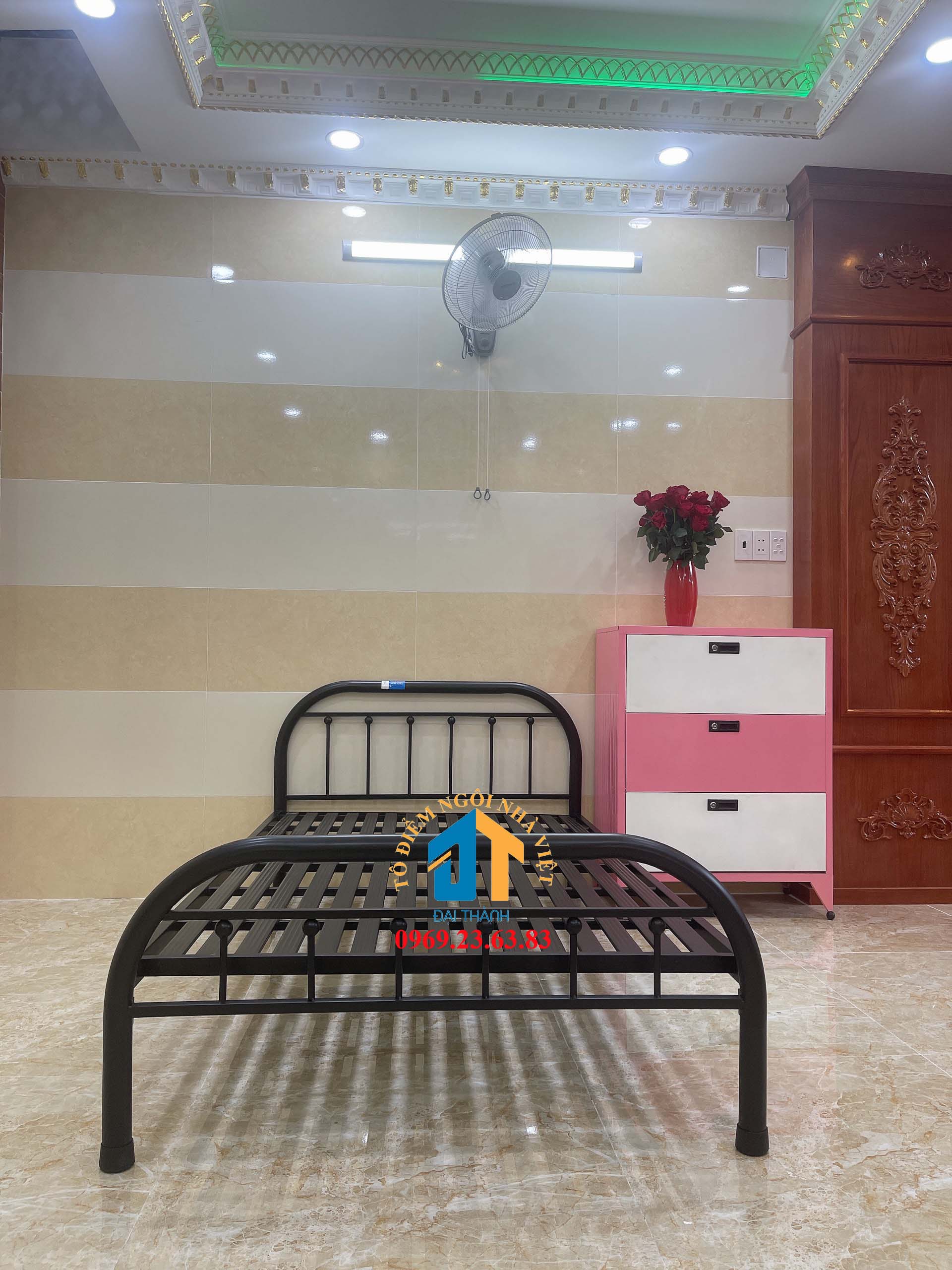 Giường sắt mẫu mỹ nghệ 03 kích thước ngang 1m2 x dài 2m đại thành