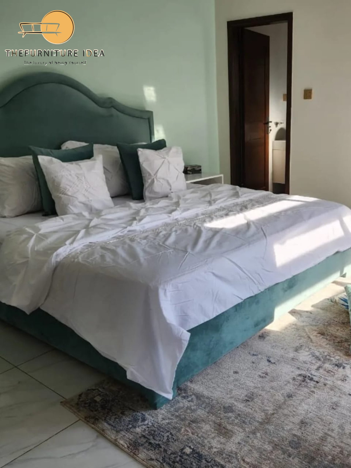 Elegant%20Upholstered%20Bed%20Frame%20with%20Velvet%20Finish%20and%20Cushioned%20Headboard%20-%20Image%202