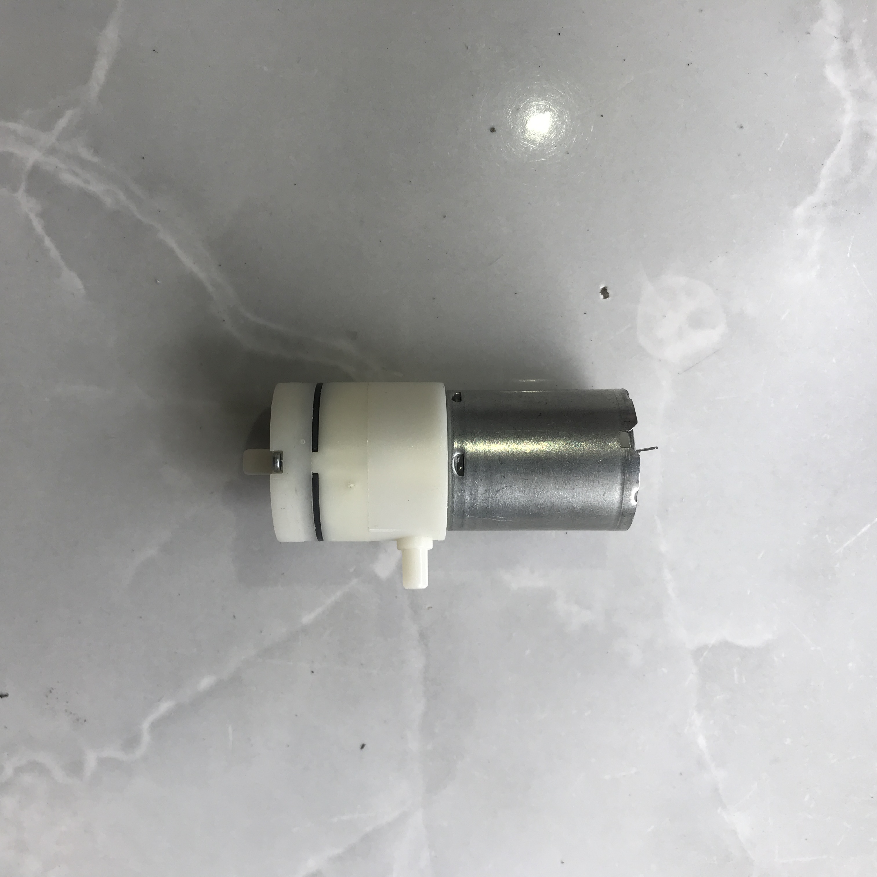Máy bơm mini, dùng bơm hút nước, chân không - 12V