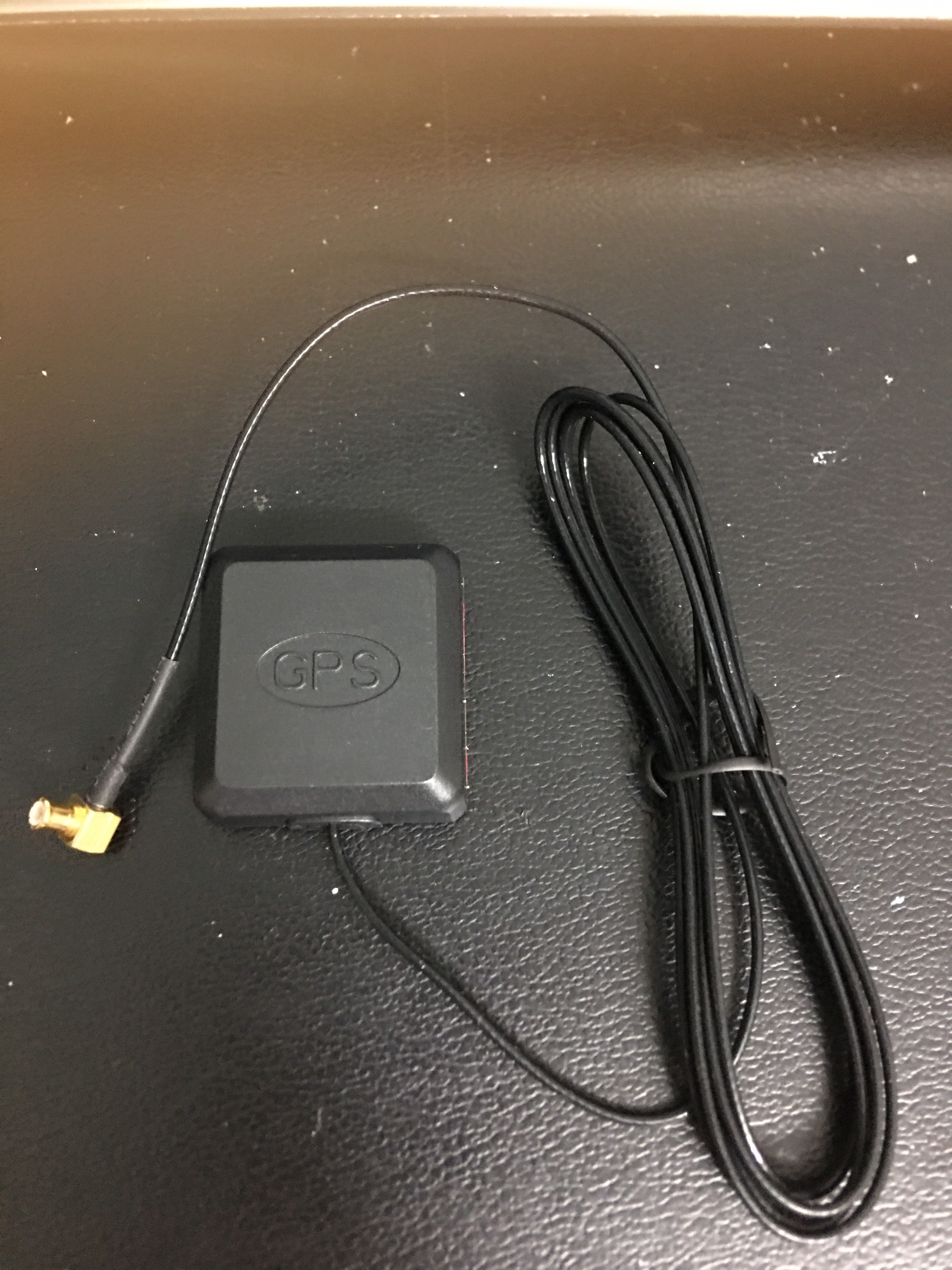 Anten GPS cho thiết bị định vị