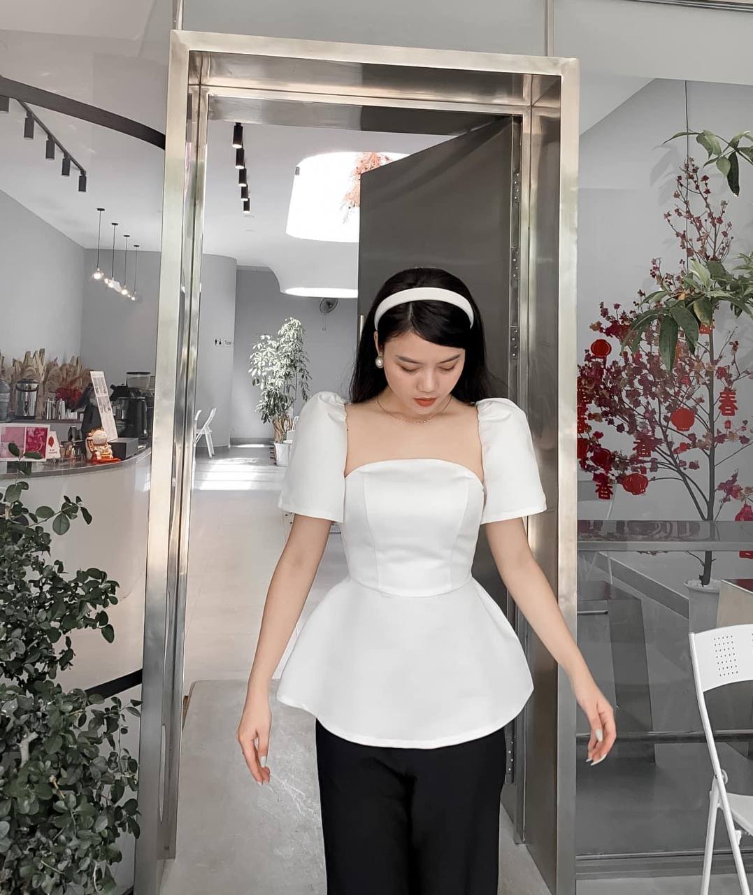 Áo Tay Phồng Chiết Eo Dáng Peplum HONY