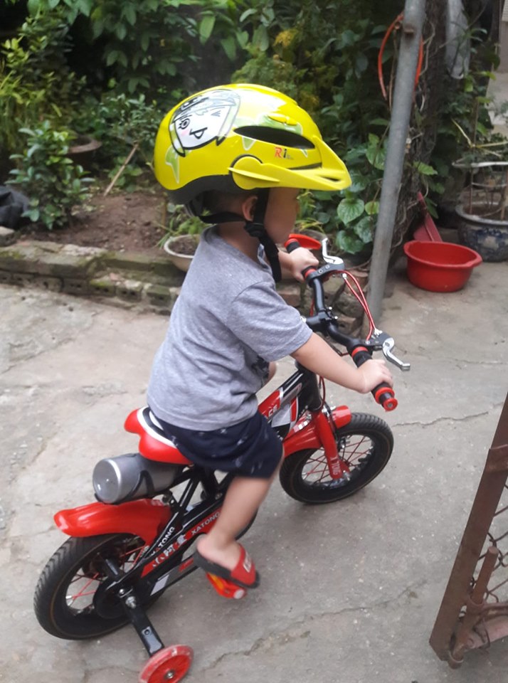 Mũ bảo hiểm xe đạp trẻ em HJC R1