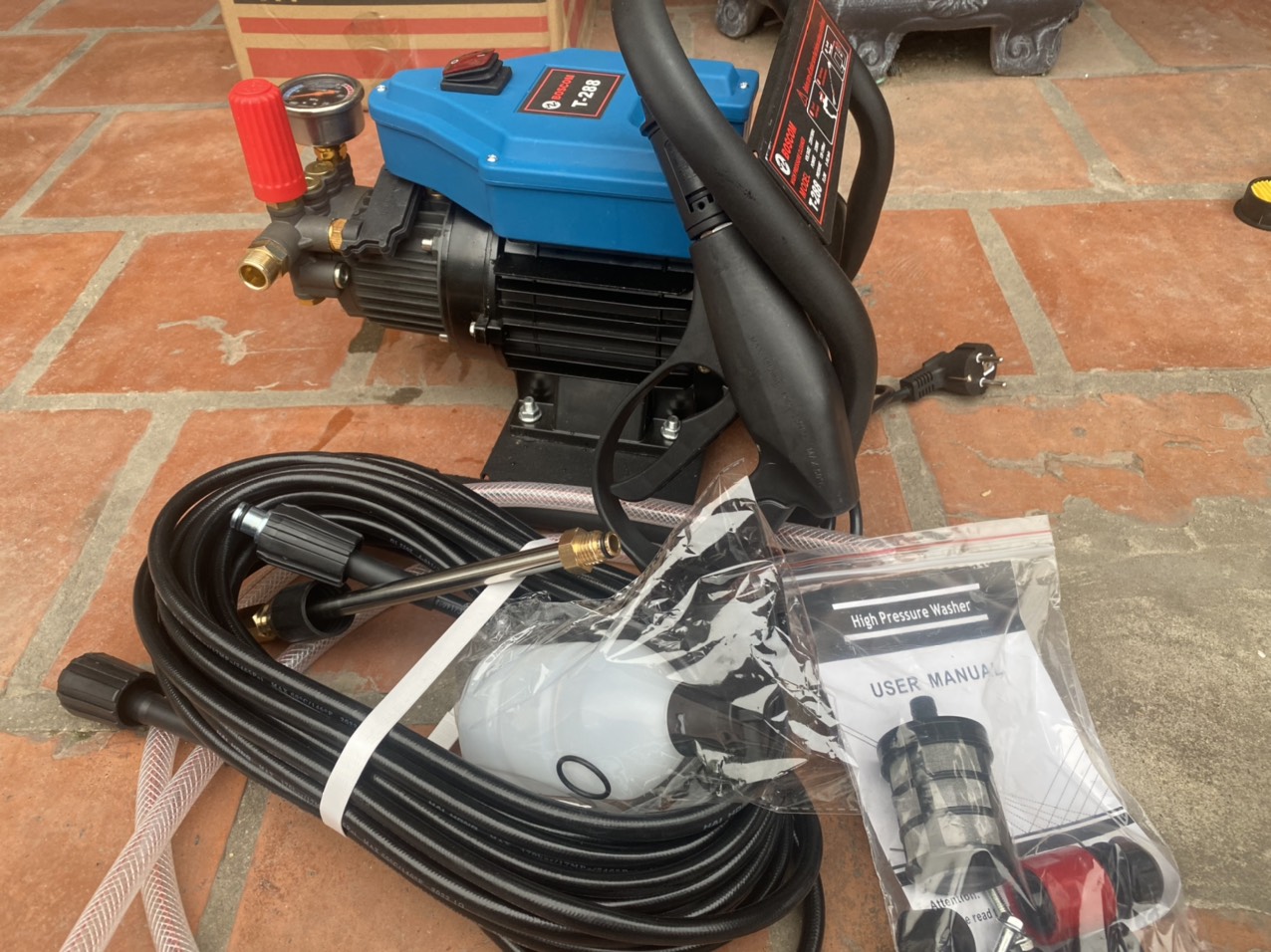 Máy rửa xe máy - máy rửa xe ô tô - tanaka nhật bản 3200w dây 15m 100% dây đồng kèm bình bọt