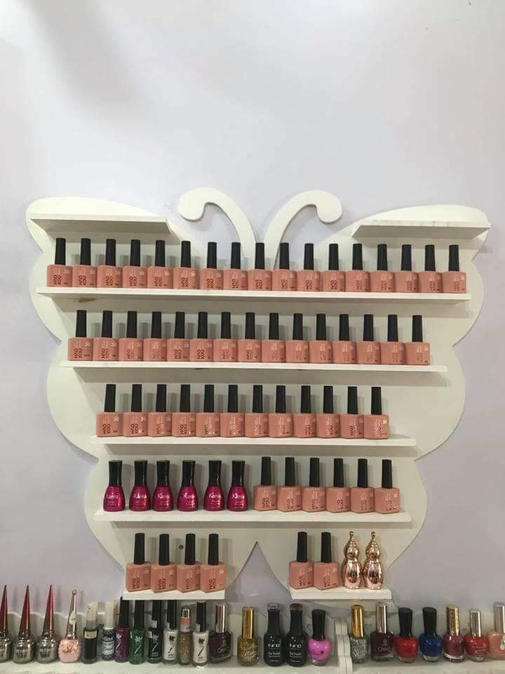 Kệ để Sơn Nail hình Bướm