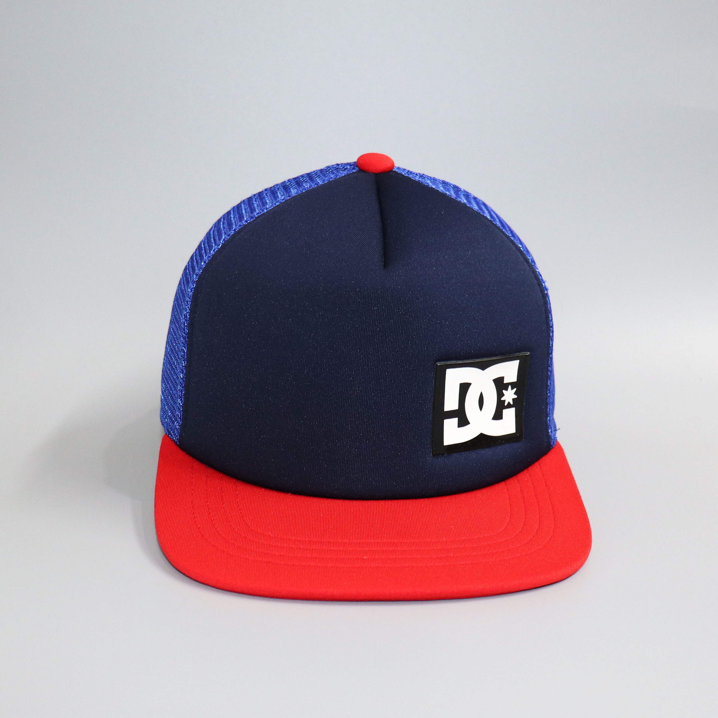 Nón Snapback DG Lưới Xanh Kết Đỏ