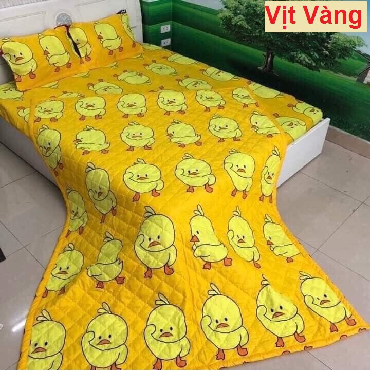 Bộ Chăn Ga Cotton Poly Vịt Vàng 1M6 x 2M ( 1 Drap + 2 Vỏ Gối Nằm + 1 Chăn Hè + 1 Vỏ Gối Ôm )
