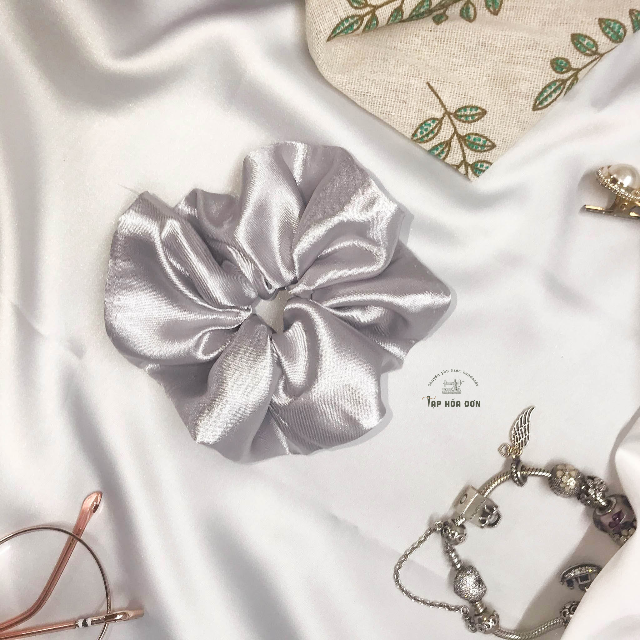 Scrunchies Lụa Satin Cao Cấp, Dây Buộc Tóc Thời Trang Hàng Thiết Kế